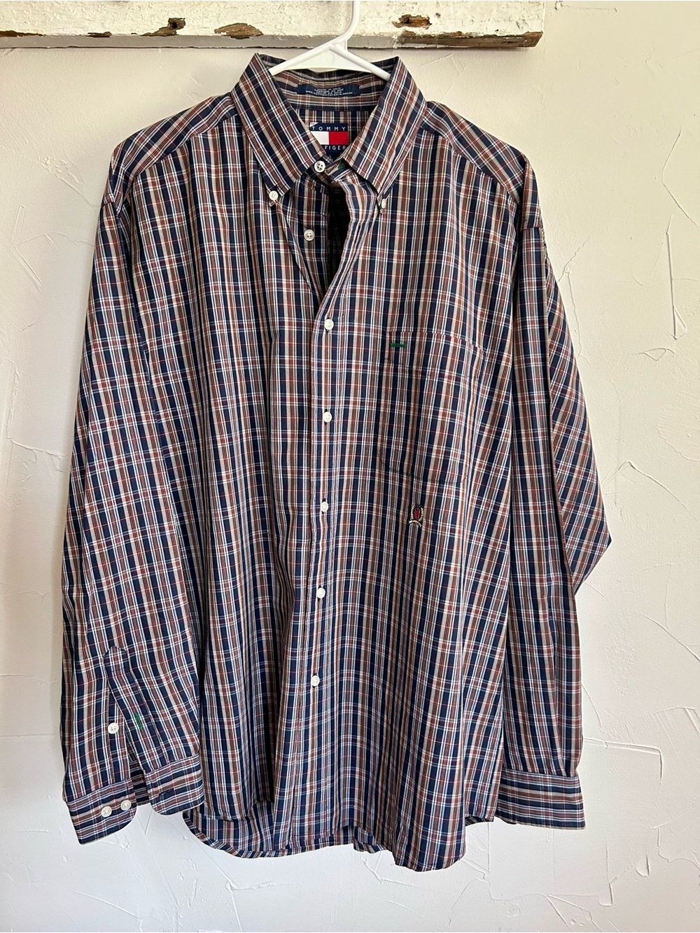 Vintage Tommy Hilfiger Men's Navy and Red Plaid Button-Down Shirt